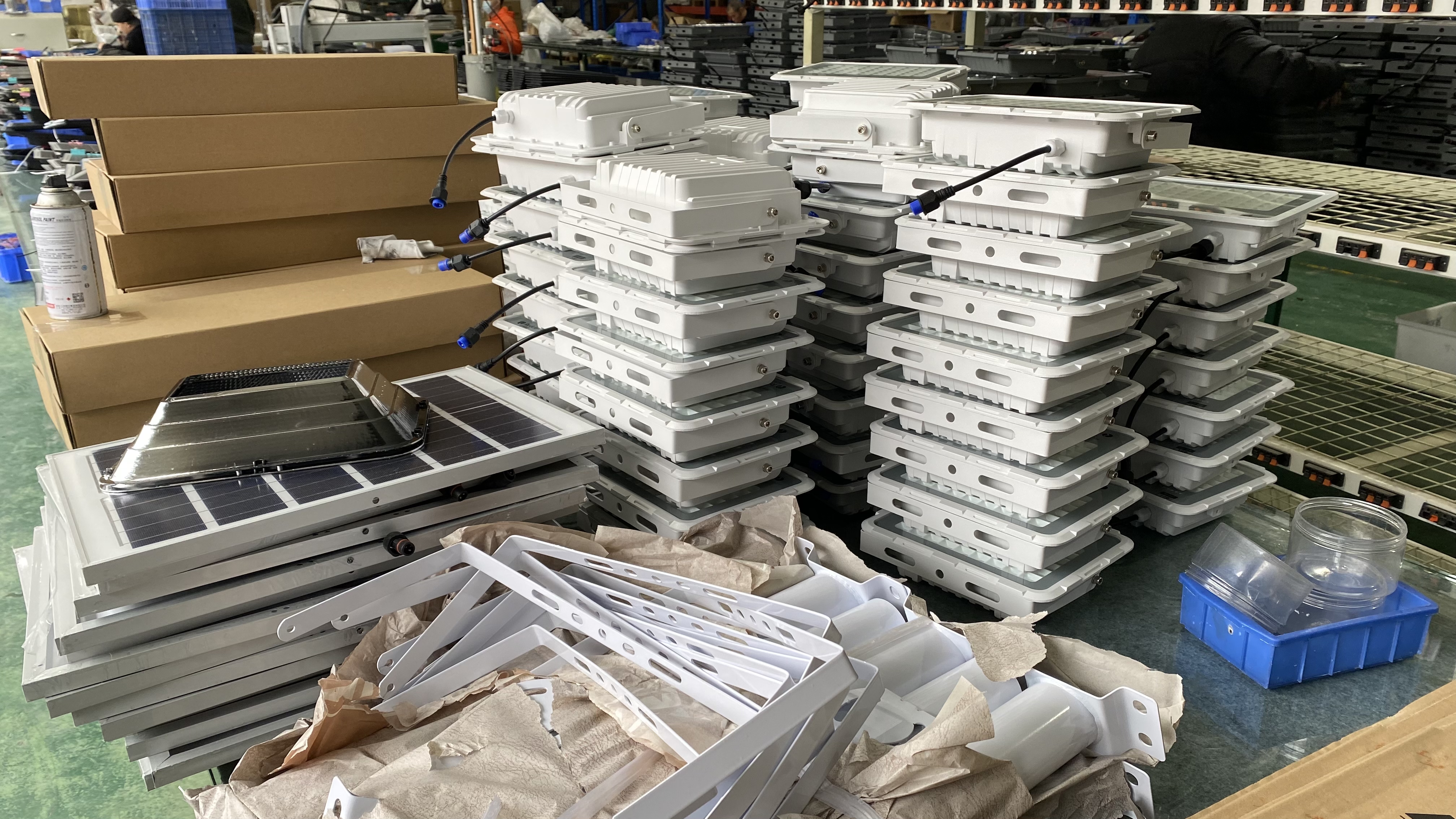 太陽能投光燈-夢(mèng)之藍(lán)(圖7) 太陽能投光燈-夢(mèng)之藍(lán)(圖7)